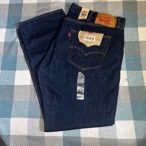 Men’s 501 Levi’s Jeans. Size 42x32